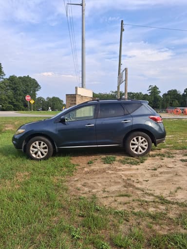 2011 Nissan Murano SL thumbnail 3