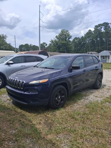 2016 Jeep Cherokee Sport thumbnail 2